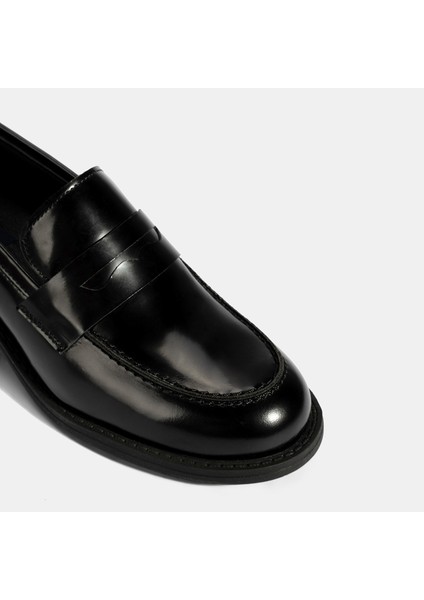 Kadın Siyah Topuklu Deri Loafer