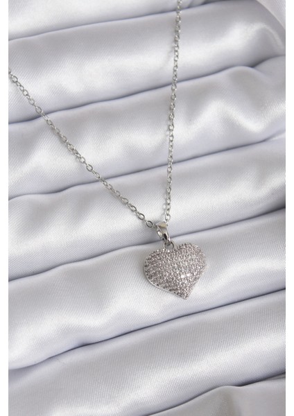 316L Çelik Zincir Gümüş Renk Zirkon Taş Detay Kalp Model Kadın Kolye TG27BKO7811