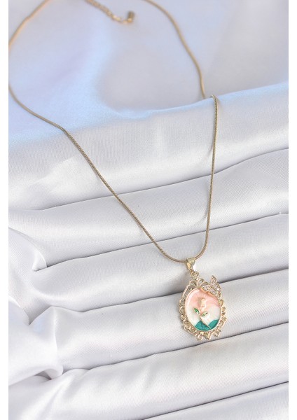 316L Çelik Gold Renk Zincir Mix Renk Çiçek Işlemeli Zirkon Taş Detaylı Portre Model Kadın Kolye TG27BKO10182 fiyatları