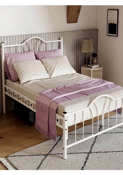 Argimo Bella Çift Kişilik Ferforje Metal Karyola Beyaz modelleri
