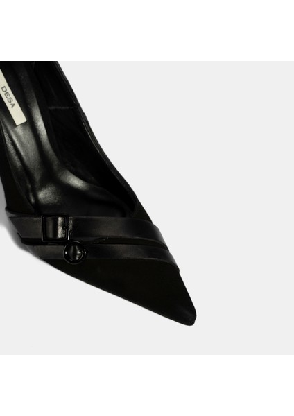 Kadın Siyah Metal Toka Detaylı Süet Stiletto