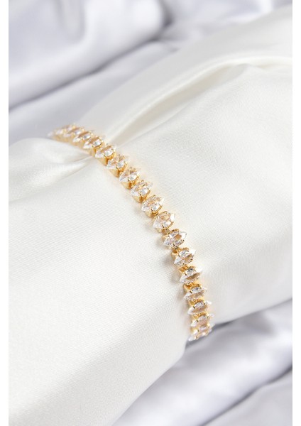 Pirinç Zirkon Taşlı Damla Model Gold Renk Asansörlü Kadın Bileklik TG27BB7741