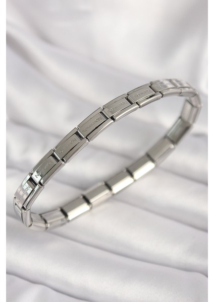 316L Çelik Gümüş Renk Ince Yazılı Nomination Kadın Bileklik TG27BB6876