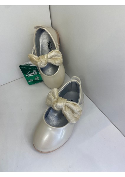 Sedef Beyaz Fiyonk Babet