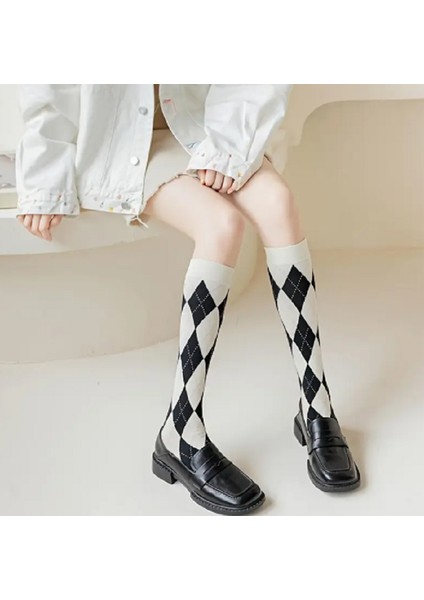 Baklava Desenli Diz Altı Çorap