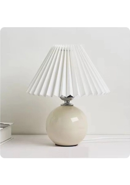 Vintage Pileli Seramik Beyaz Komidin Yatak, Oturma, Çocuk Odası Çalışma Masası ve Gece Lambası