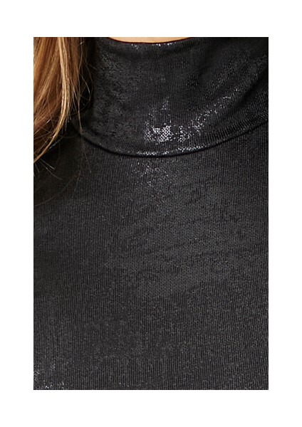 Yüksek Yaka Mini Elbise