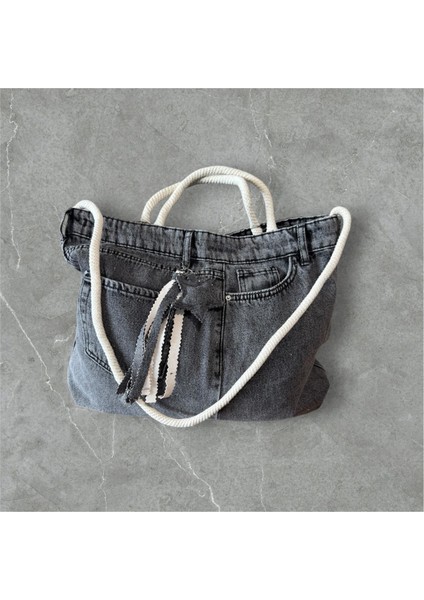 El Işçiliği Charm Detaylı Denim Omuz Çantası modelleri