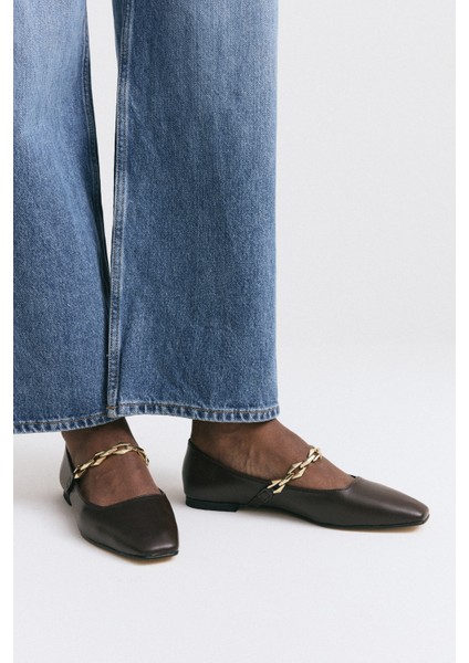 Babet 2521 - Parlak Zincir Detaylı Acı Kahve Kadın Babet modelleri