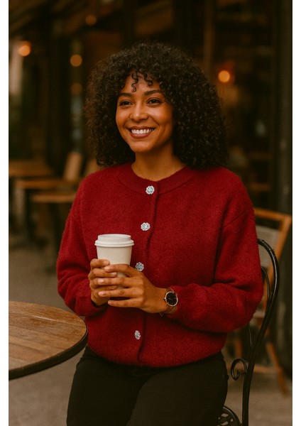 Kadın Bordo Yumuşak Dokulu Hırka Taşlı Düğme Detaylı 5559 modelleri