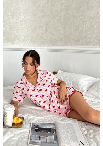 Kadın Gömlek Yaka Pamuklu Kalp Desenli 3'lü Yumuşak Dokulu Pijama Takımı