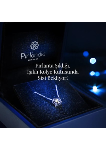 0,54 Karat Pırlanta Zümrüt Kolye fiyatları