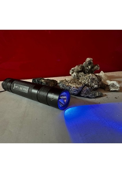 GP-281 Uv Işınlı 365NM 1300MW Hayvan Dışkı Bakteri Para Kontrol Ultraviyole Mor Işıklı Metal Ultraviyole Fener