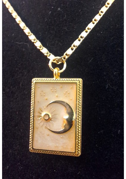 3’lü Set Altın Renk Kalp ve Ay Figürlü Kadın Kolye fiyatları