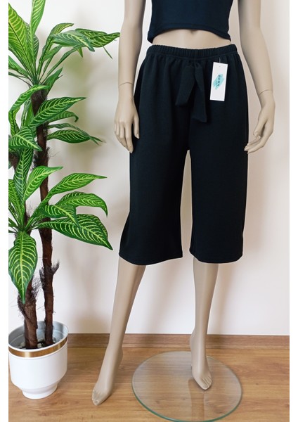 Kadın Siyah Krep Kumaş Dökümlü Geniş Paça Likralı Bermuda Alt modelleri