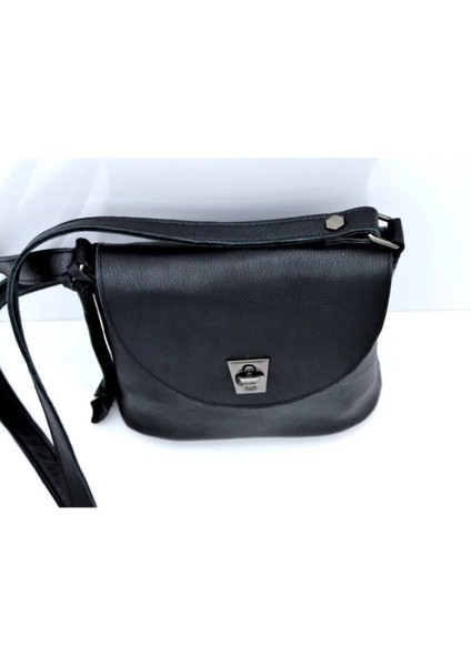 Dari Siyah Askılı Omuz Çantası modelleri