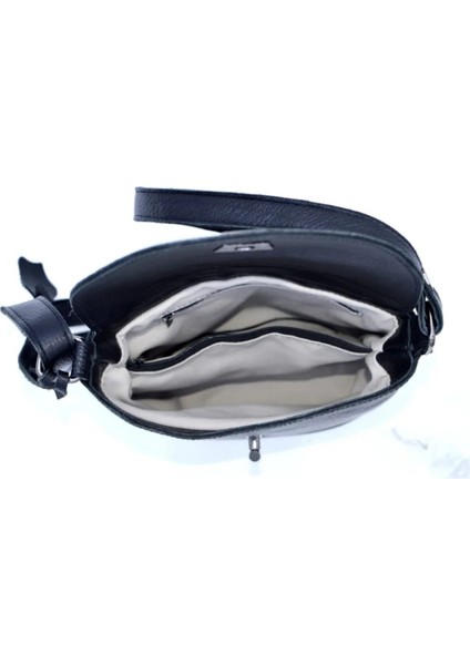 Dari Siyah Askılı Omuz Çantası fırsatları