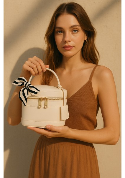 Kadın Dikdörtgen Formlu Çapraz Askılı Fular Hediyeli 2'li El ve Omuz Çantası Melina (krem'e siyah, krem)