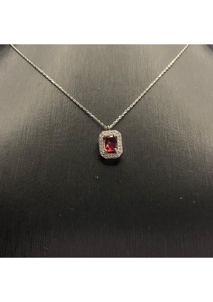 925 Ayar Gümüş Baget Kesim Kırmızı Taşlı Kolye