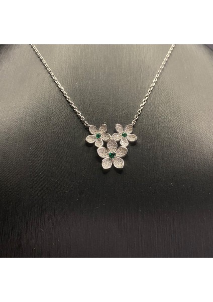 925 Ayar Gümüş Zümrüt Taşlı Papatya Kolye