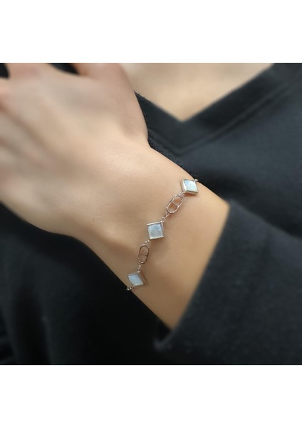 925 Ayar Gümüş Sedef Taşlı Ithal Kare Zarif Bileklik