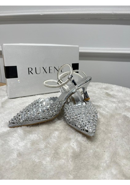 Parla Kristal Taşlı Gold Gümüş 4 cm Inve Topuklu Topuk Dekolteli Sivri Burun Abiye Ayakkabı