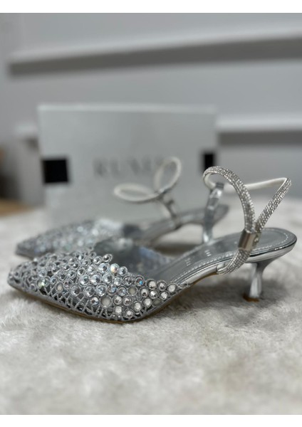 Parla Kristal Taşlı Gold Gümüş 4 cm Inve Topuklu Topuk Dekolteli Sivri Burun Abiye Ayakkabı fiyatları