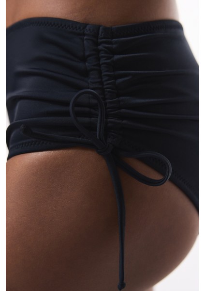 Siyah Yüksek Bel Bikini Altı