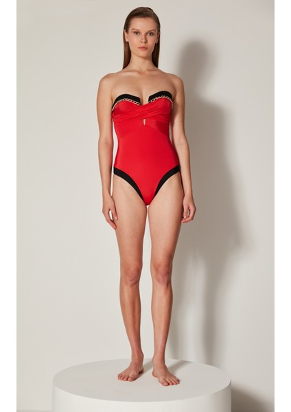 Kırmızı Siyah Metal Aksesuar Detaylı Kuvars Mayo