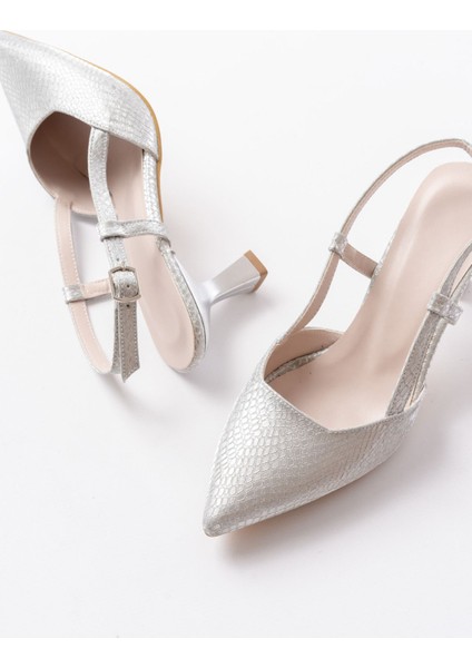 725 Gümüş Pul Desenli Sivri Burunlu Topuklu Kadın Ayakkabı indirimleri