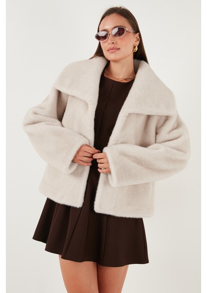 Oversize Fit Geniş Yaka Astarlı Kürk Bayan Kürk 497AFRA