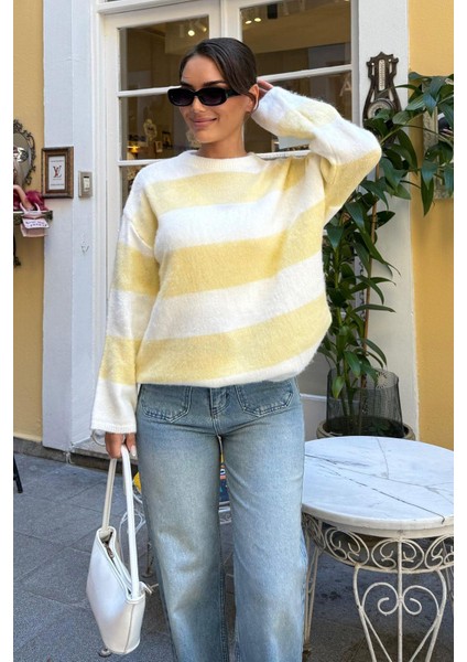 Sarı Bisiklet Yaka Çizgili Triko Kadın Kazak MG2472 fiyatları