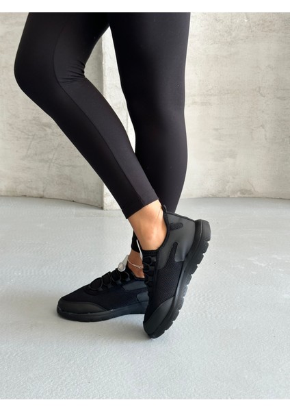 Unisex Siyah Sneaker fırsatları