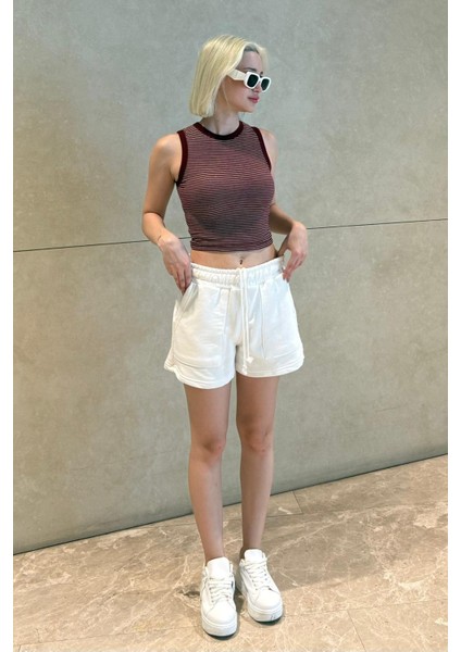 Beyaz Basic Kadın Şort MG2511 fırsatları