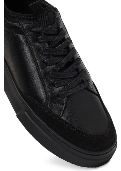 Erkek Siyah Bağcıklı Kalın Tabanlı Deri Sneaker 25WFD826014