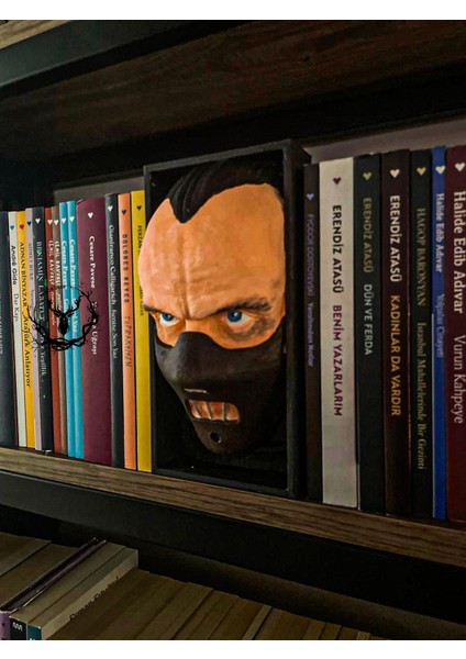 Hayatvesanat Hannibal Lecter / Kitaplık Figürü / Kitap Tutucu fiyatları
