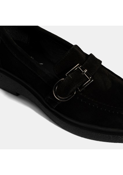 Kadın Siyah Metal Toka Detaylı Süet Loafer