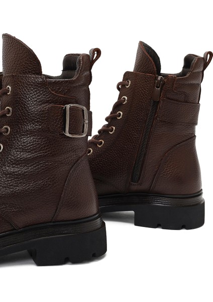 Kadın Kahverengi Bağcıklı Fermuarlı Deri Postal Bot 25WFD4205FT