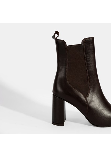 Kadın Kahve Lastikli Topuklu Deri Bot