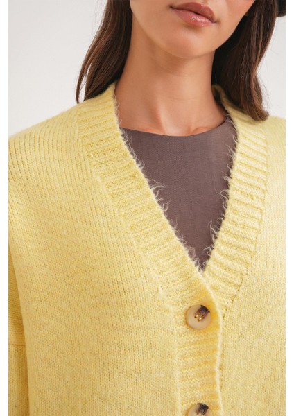 6927 Kadın Yumuşak Dokulu Salaş Basic Triko Hırka Sarı indirimleri