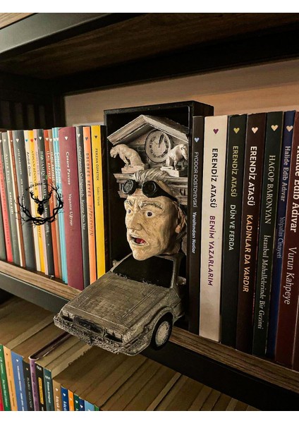 Hayatvesanat Back To The Future / Doc Brown / Kitaplık Figürü / Kitap Tutucu modelleri