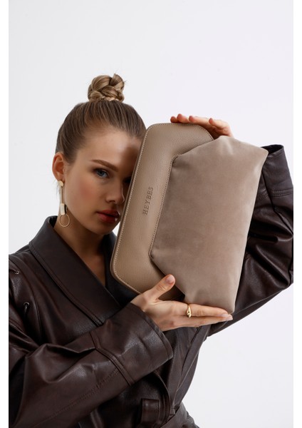 Kadın Vizon Deri Detaylı Süet Clutch El Çantası