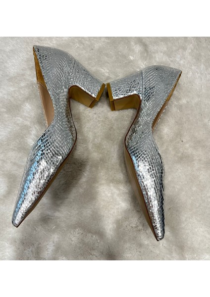 Dora Gold - Gümüş Yılan Derisi Desenli Kalın Topuklu 5 cm Sivri Burun Topuklu Ayakkabı indirimleri