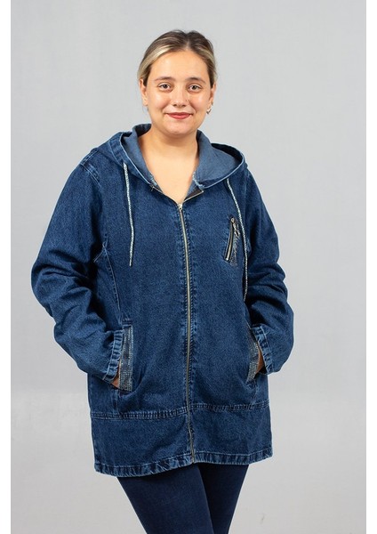 Tarzına Işıltı Kat! Taş Cepli Büyük Beden Kot Mont ile Fark Yarat