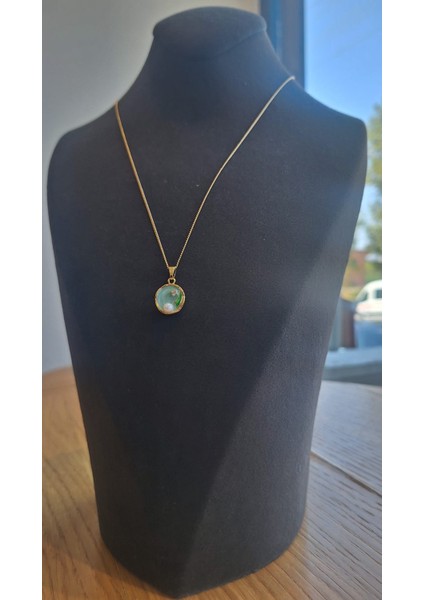 Mineli Inci Detaylı Zarif Gold Kolye – Mavi Yuvarlak Çerçeveli Tasarım modelleri