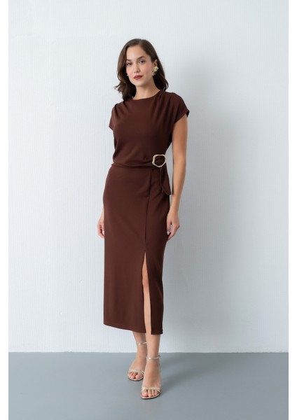 Kadın Kahverengi Toka Detay Midi Davet Elbisesi