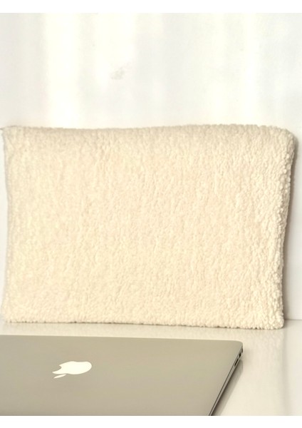 13, 14, 15, 16 inc Laptop Çantası Ekru Tedy Peluş Kumaş, Yumuşak Bilgisayar Kılıfı, % 100 Pamuklu Kalpli Astarlı iç yüzey ,Fermuarlı Notebook Çantası, Kapitoneli Koruyucu Laptop Kılıfı