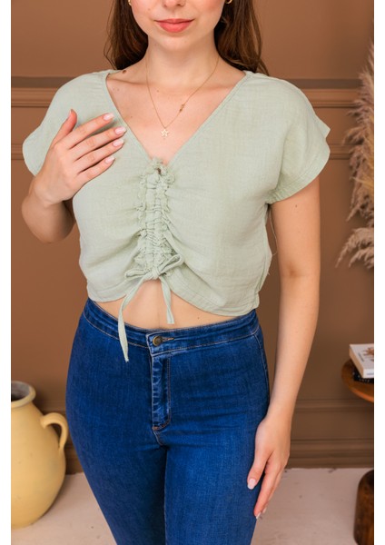 %100 Pamuk Müslin Bağcıklı Crop Bluz