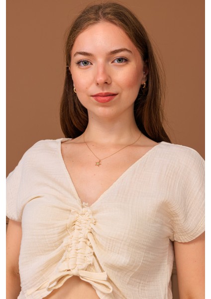 %100 Pamuk Müslin Bağcıklı Crop Bluz indirimleri