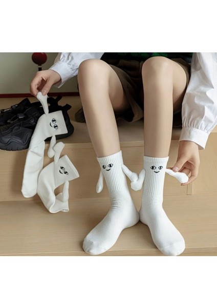 Mıknatıslı Halay Çeken Çorap modelleri